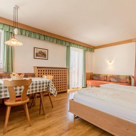 Aparthotel Garnì Tlisüra La Villa  Exterior foto