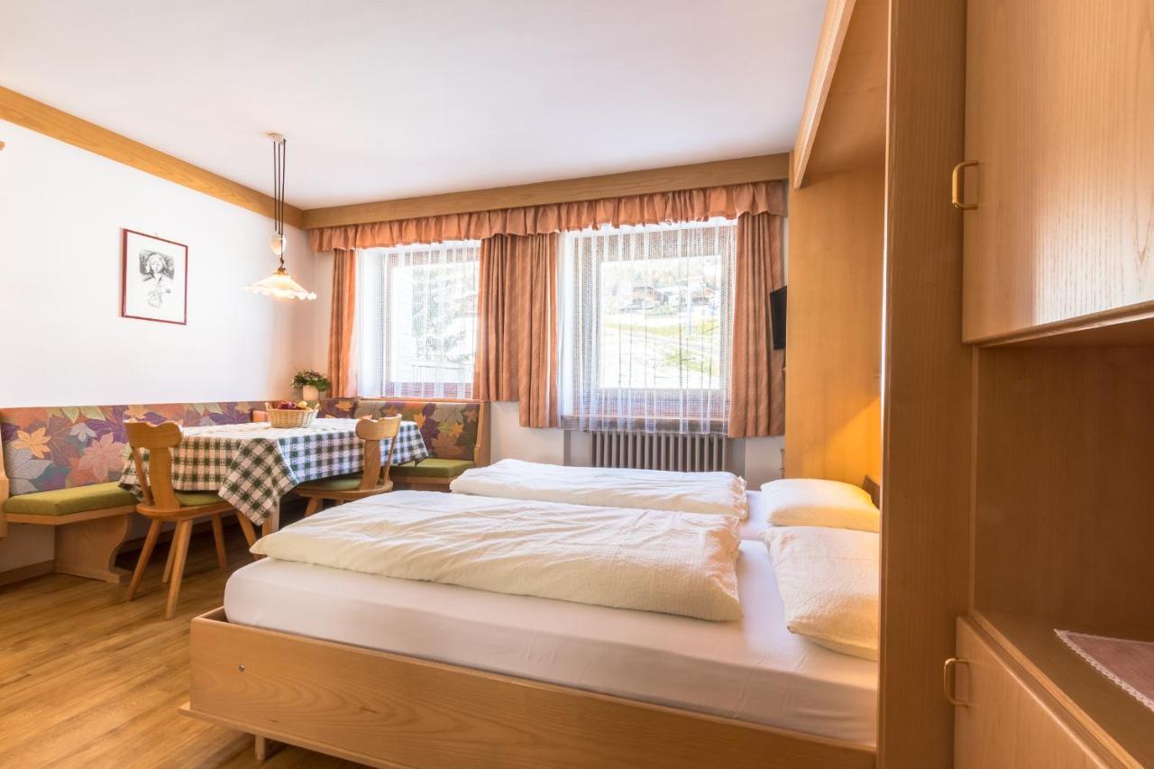 Aparthotel Garnì Tlisüra La Villa  Exterior foto